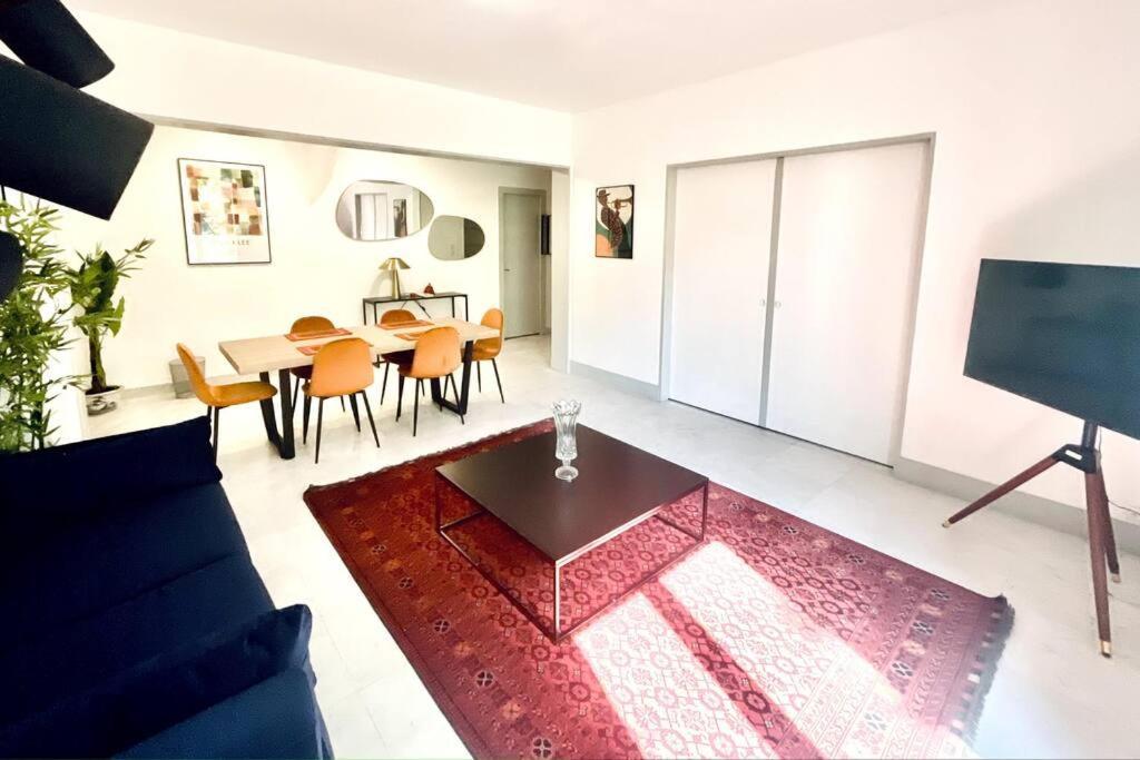 Gustave - Charming Eiffel Tower Appartement - Paris Ngoại thất bức ảnh