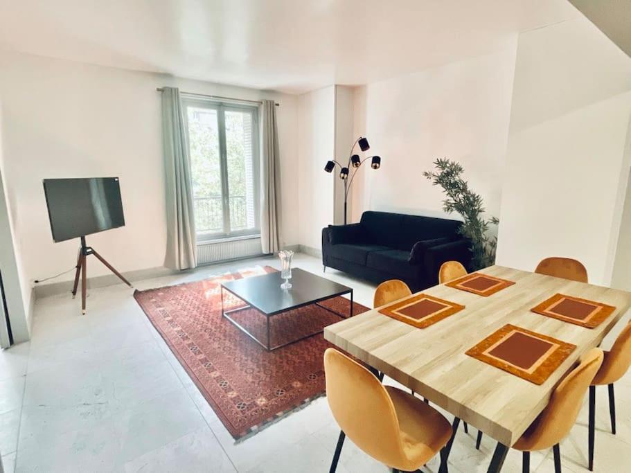 Gustave - Charming Eiffel Tower Appartement - Paris Ngoại thất bức ảnh