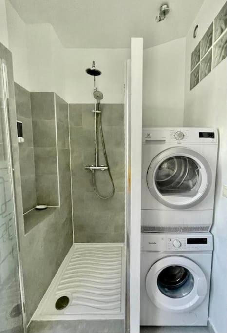 Gustave - Charming Eiffel Tower Appartement - Paris Ngoại thất bức ảnh